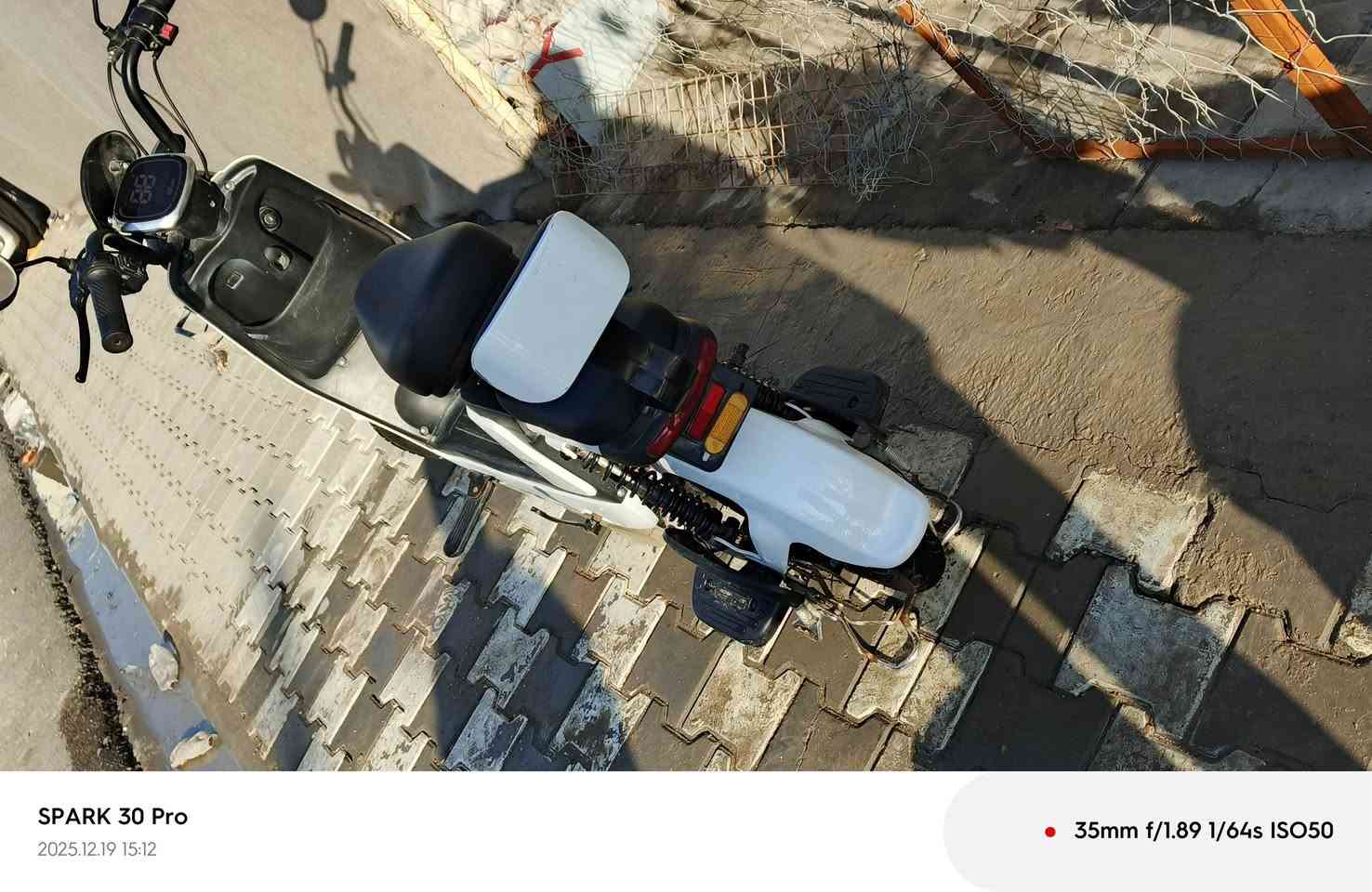 السلام عليكم دراجة شحن للبيع موديل 2025  سرعتهة 60 تجي 3 نمر و لايت عالي ناصي و دراجة ماخذهة من شهر 8 و اريد ابيعهة  و اريدهة ب 300و بيهة مجال مكاني ديوانية حي العسكري حي الصدرالثالث و ما طابة تصليح شلع و البطاريات لا منفوخات ولا بيهن شي عل ضمان او مراوس ب ماكس عدلة و انطي فرق


**إذا كنت صاحب هذا الإعلان وتريد حذفه لأي سبب، رجاءا أرسل رسالة إلى الدعم الفني**