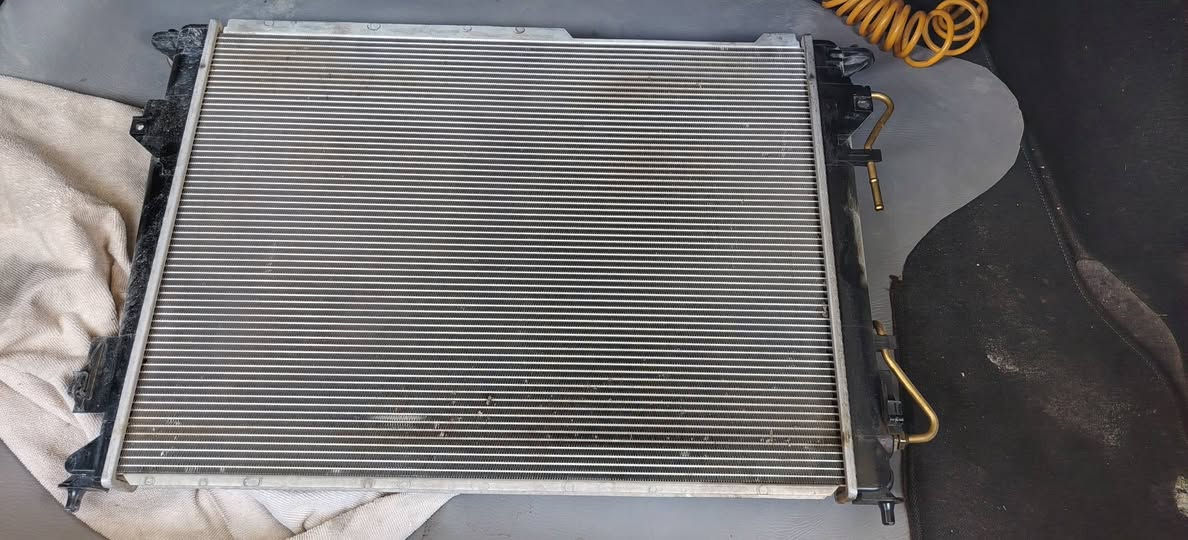 راديتر سوناتا موديل٢٠٠٧ ستة سلندر  نضيفة جدا قيم وأخذ ***********
