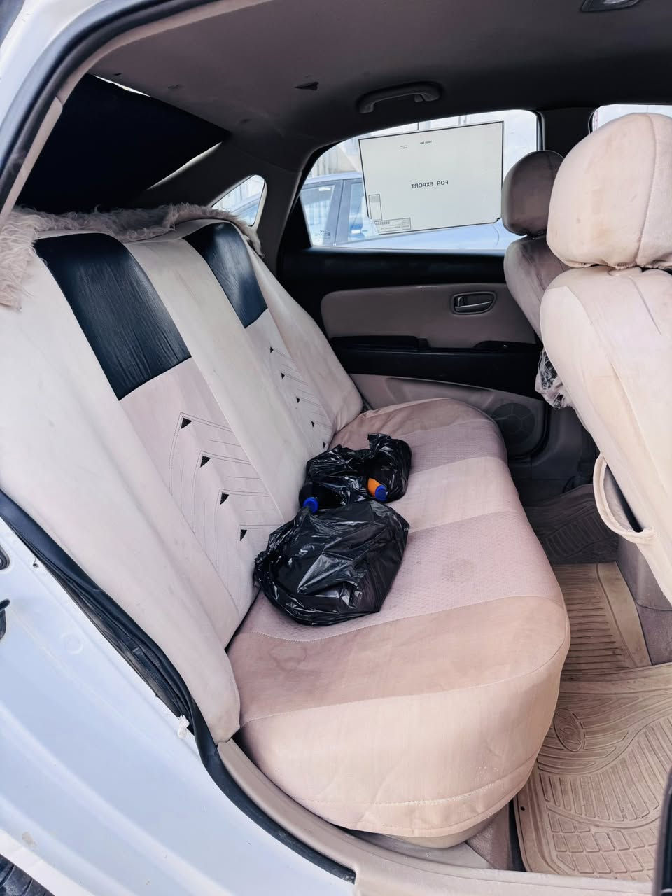 السلام عليكم للبيع افانتي ابيض
ادوات ( كص ) بدون لوحات 
(كصه جديده)
كير محرك شرط
تخم تاير جديد
تبريد تدفى شرط 
كهربائيات شرط  
السعر47وبيها مجال 
(ويرهم مراوس مع كص)
مكان سياره صلاح الدين (بيجي)

***********
***********
