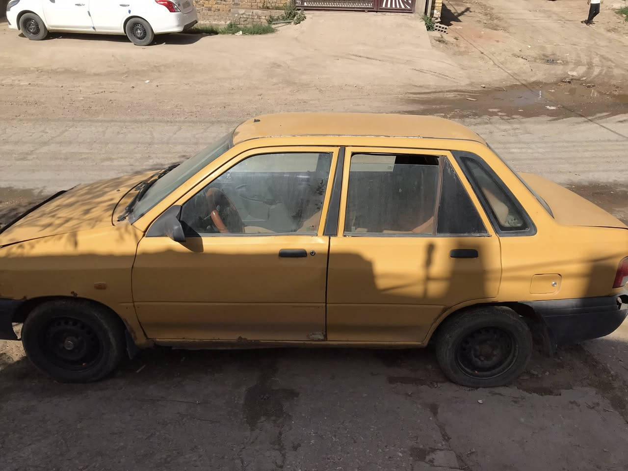 ‏‭٠٧٨٠ ٧٦٥ ١١٨٧‬/سيارة للبيع١٢
