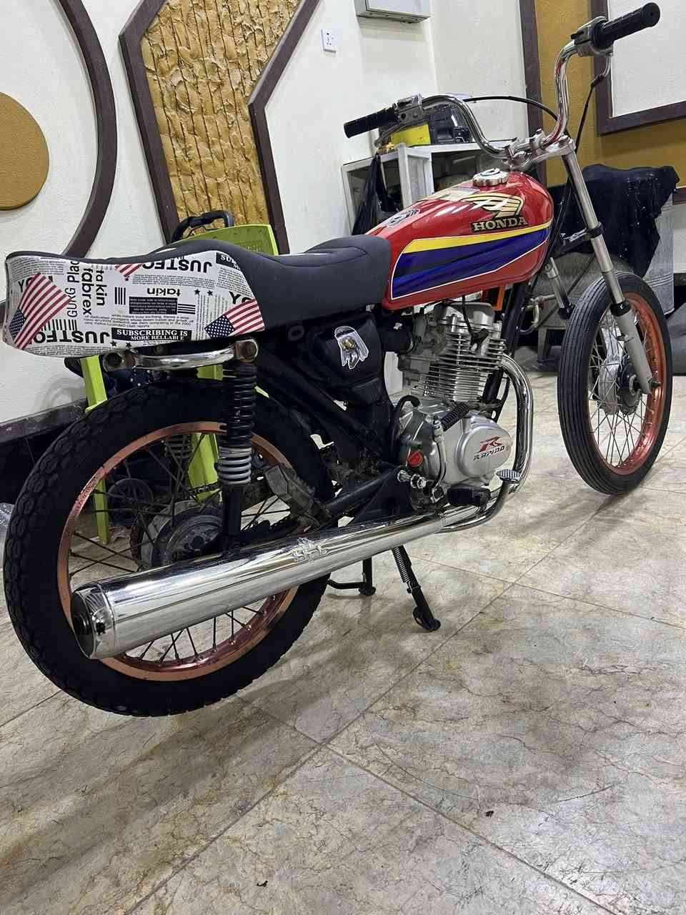 دراجه رابيدوه جاهزه مكينه كلش حلوه كلجات جديده شلعه فول  تخم تاير سعر ٤٠٠ وبخدمت المشتري  عنواني بصره قبله حي المهندسين  ***********
