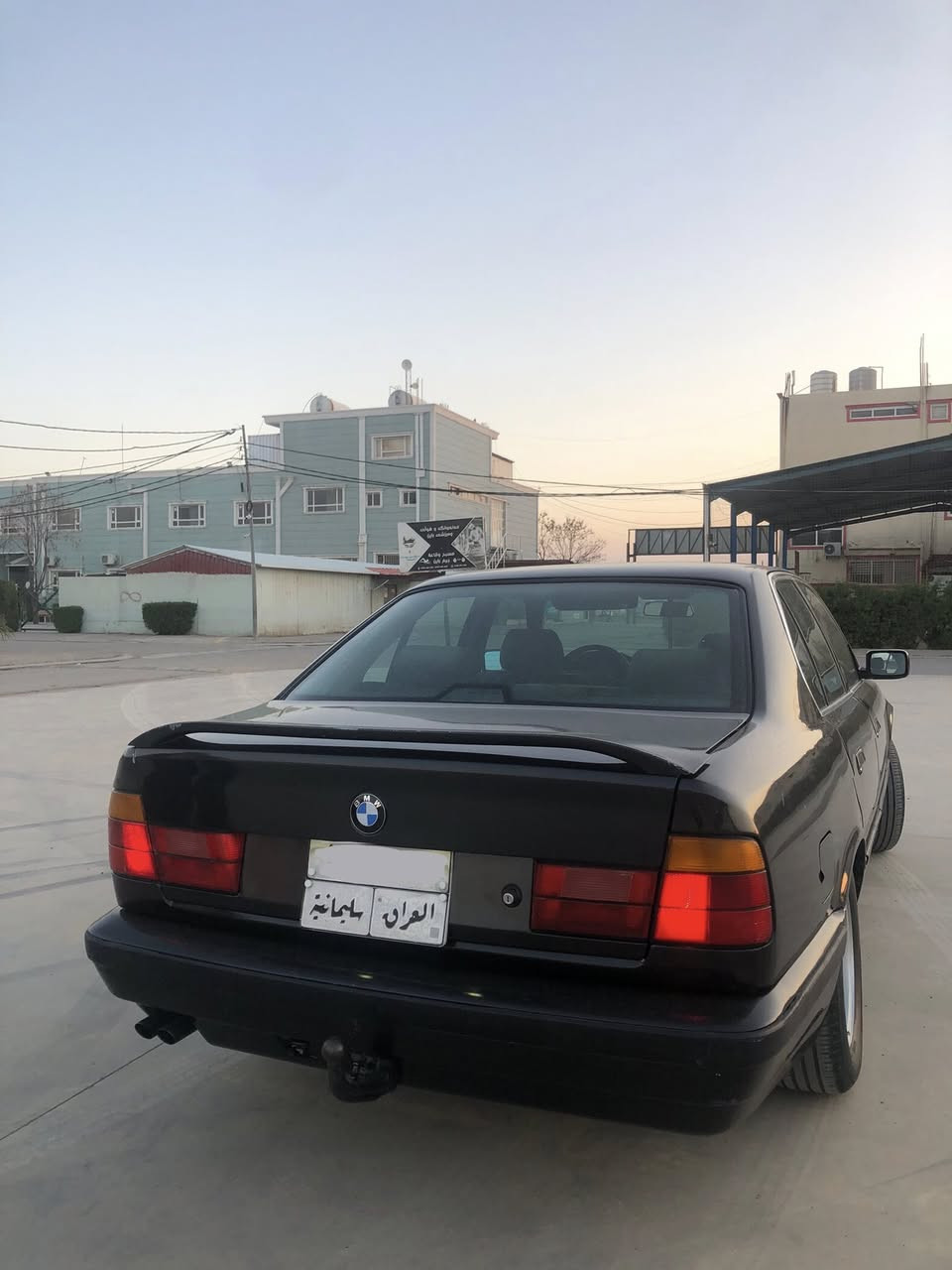 BMW 1992 525i
بي ام دبليو موديل 1992 حجم 525i مسكر فانوس 
كير اوتوماتيك ، كير و محرك جدد حاويه  
تبريد تدفئه بشرط ، 4 جام كهرباء 
تخم تاير جديد صدر جديد كهربائيات شغال بشرط 
سياره جاهزه بدون نقص
صبغ عام للجماليه ، مكفوله من الحادث 
رقم سليمانيه سنويه لل28 شرط التحويل 
مكان السياره اربيل 
***********
