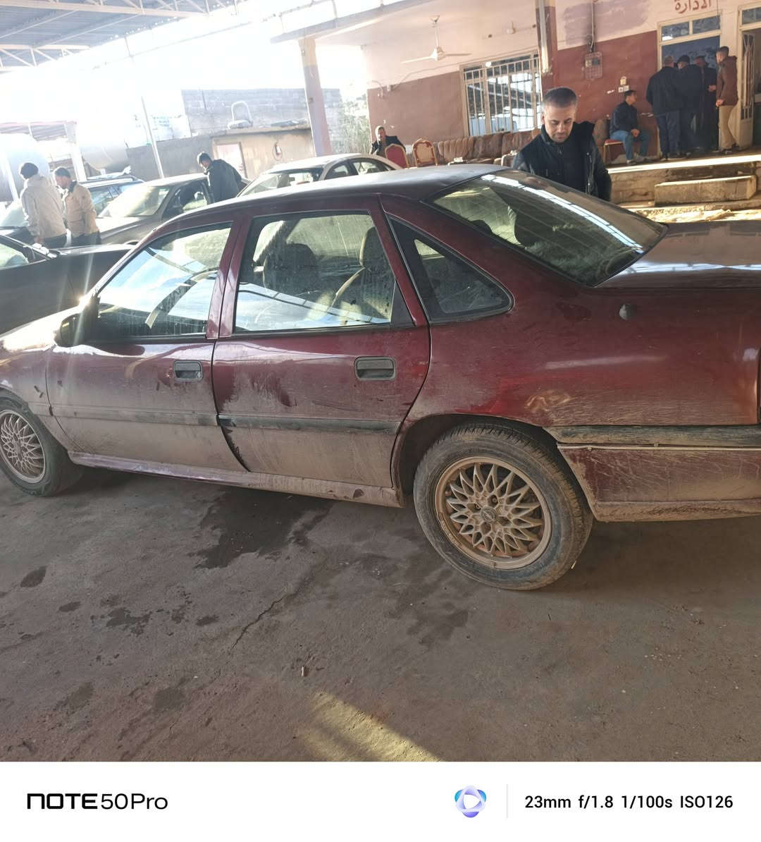 فكتره للبيع  حجم 20 موديل1993صبغ جماليه بدون صقف   كير عادي    محرك شرط صخم تاير تايرات جديد وتطخم كدام ورا جديد مكان السياره برطله سعر 45
***********
***********
