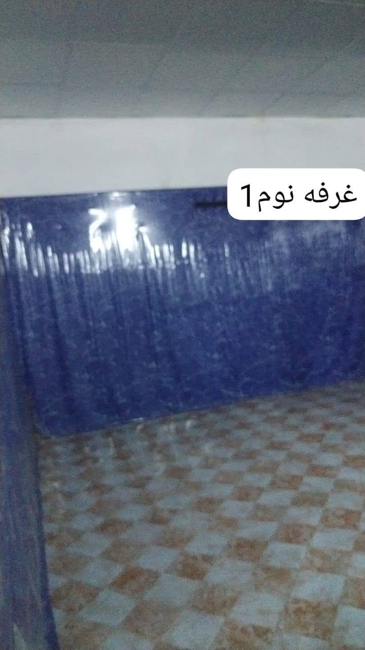 سلام عليكم بيت لليجار مساحه 400 ابو غريب منطقة خرنابات قرب مجمع انسب أسعار التعاوني بيت كامل مكمل ما ناقصه بس جيب غراضك وتجي تكعد مكمل كهرباء خط مولد موطور مي كيزر أو تانكي كلشي أو مجاري مالته كامله تواصل واتساب *********** ايجار مالته 275

