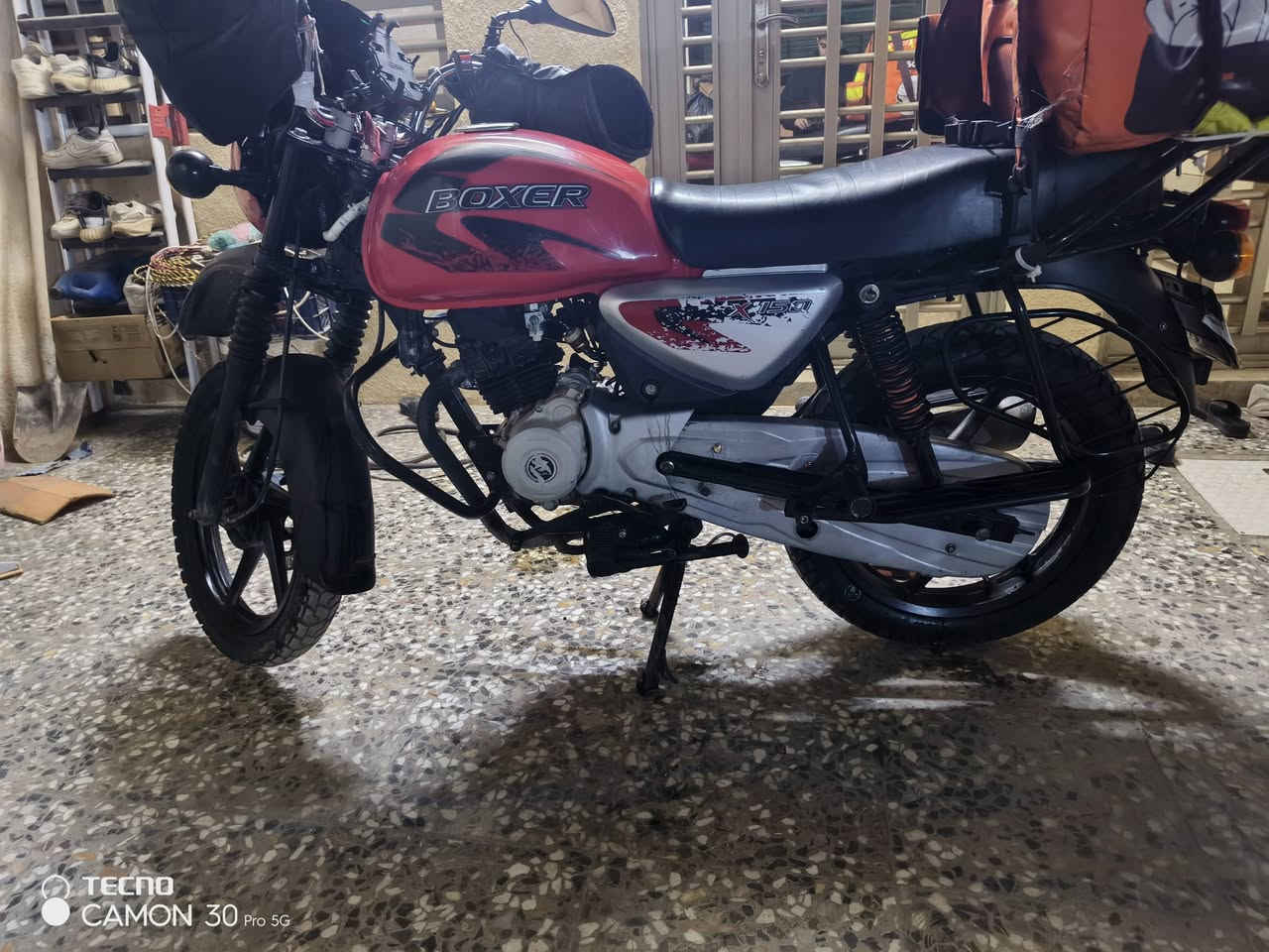 بوكسر موديل 23
الدراجة نضيفة وماناقصها شي 

مرقم كامل لوحات 

تحويل موجود 

السعر 2200 وبيها مجال
مكاني بغداد السيدية


**إذا كنت صاحب هذا الإعلان وتريد حذفه لأي سبب، رجاءا أرسل رسالة إلى الدعم الفني**