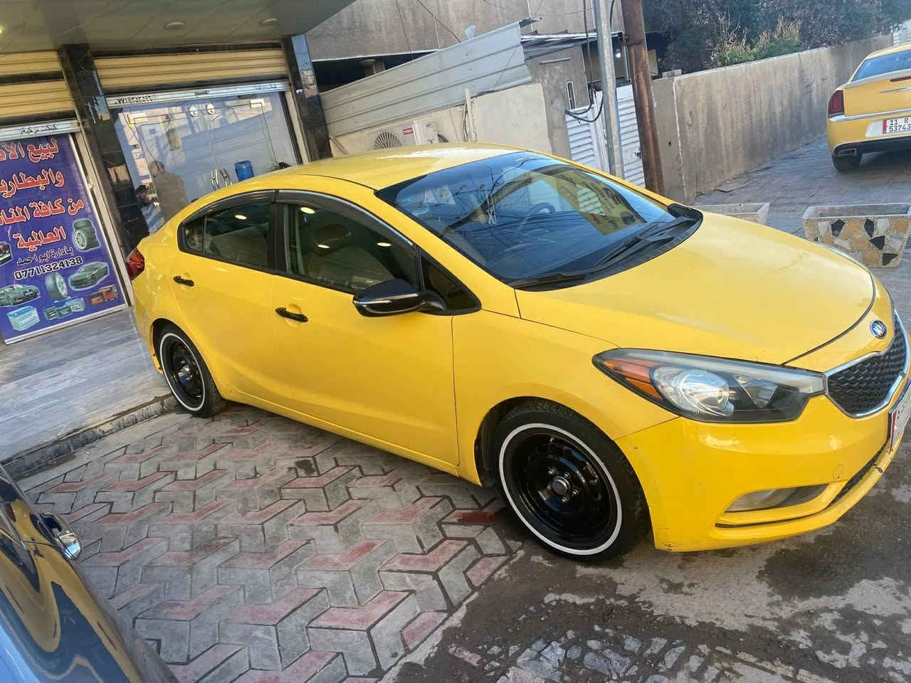 فورتي وارد أمريكي 2016
رقم بغداد بأسمي تحويل ثاني  حادثها مرفق بالصور تخم تاير باتري جديد مدوشمه ارضيه وكشنات تحكم ستيرن كامرة خلفيه شاشه سيارة كامله من كل نقص  شواصي لغد دواخل كفاله بدون ايرباك كير مكينة تبريد صدر كهربائيات كفال
السعر 110 
***********
الدورة ميكانيك
