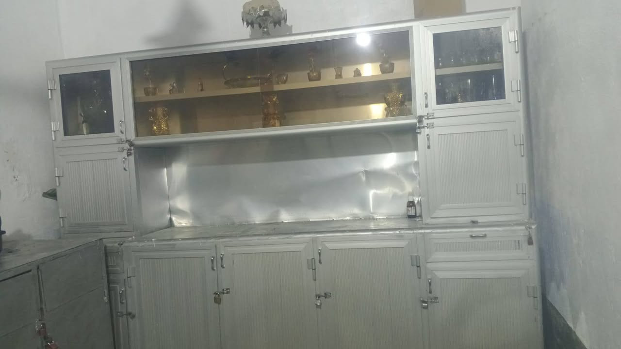 السلام عليكم عندي كاونتر للبيع نضيف جدا والله بسعر 300سوبته ب650لان محتاجه


**إذا كنت صاحب هذا الإعلان وتريد حذفه لأي سبب، رجاءا أرسل رسالة إلى الدعم الفني**