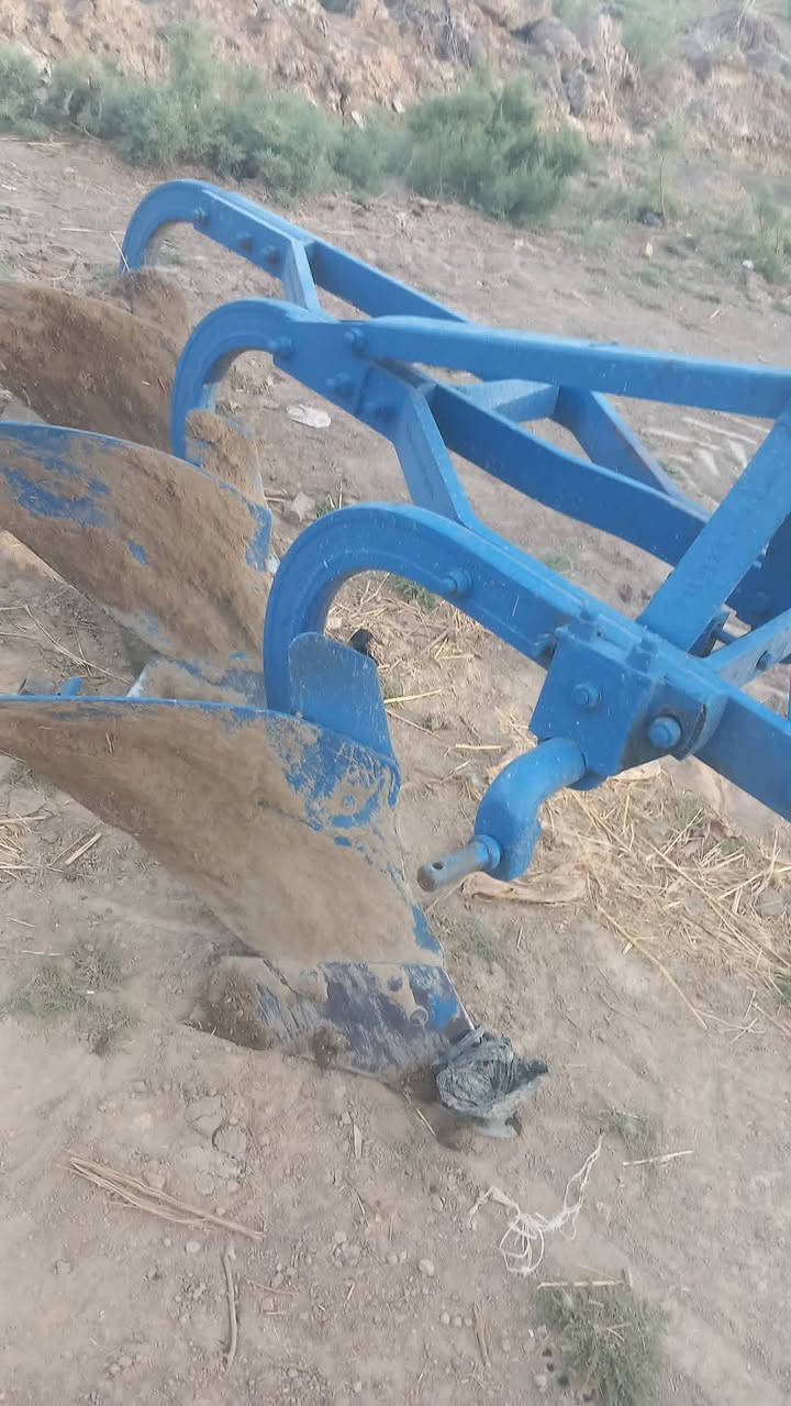 يالله خوان معدات لبيع ٣فدن لبيع ٢تركي ١٢ واحد سلوم ١١  وخرماشه لبيع  وكو توصيل  ***********
