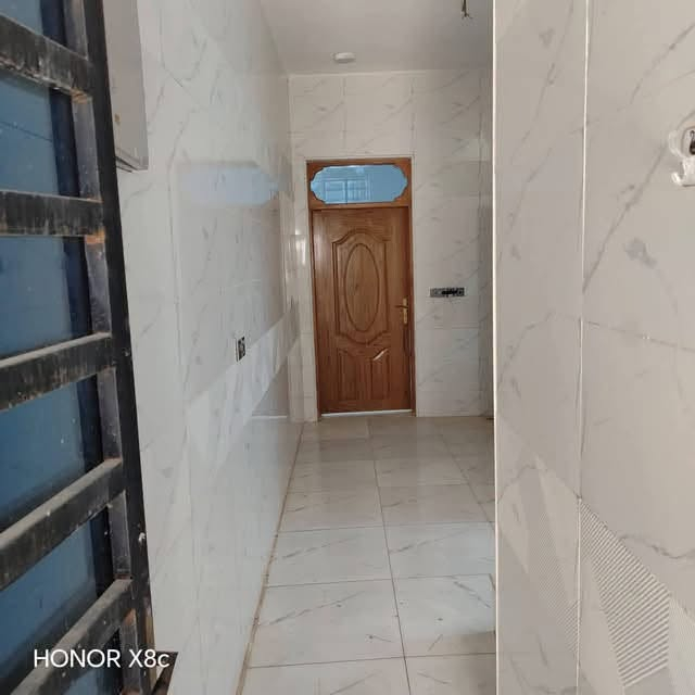 🏡دار للبيع بيع مستعجل 🏡
المساحة: 65 متر مربع
✅ #طابو_زراعي_سند_25_أقرار_محكمه
السعر: 27 مليون  (مع المجال)
الموقع: النجف شارع الصب عمود 335 #ألخط_ألاول

مواصفات البناء:
غرفة نوم وصاله ومطبخ واستقبال حمامات داخليه ومدخل 
بناء مرتب (أساس + سقف كونكريت + طابوك)
أرضية بورسلين أبو الـ 60

الخدمات:#بعد_عن_سوق_100م
ماء كهرباء مدارس سوق تبليط مولد

للاستفسار اتصال
***********او واتساب
