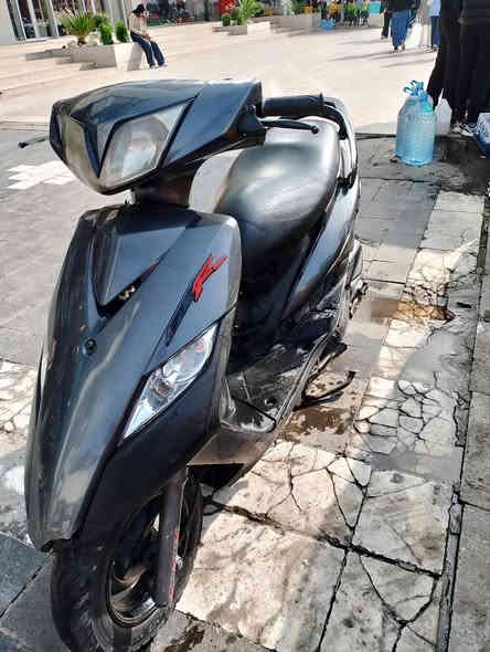 اللهم صل على محمد وال محمد
دراجه خير من الله ثعلب نضيفه كلشي مابيه نقص #بغداد رقم ***********
