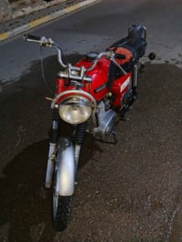 دراجة MZ الماني 🇩🇪 موديل 81 الدراجة نضيفة بدون اوراق  المكينة ماكنيت  ...