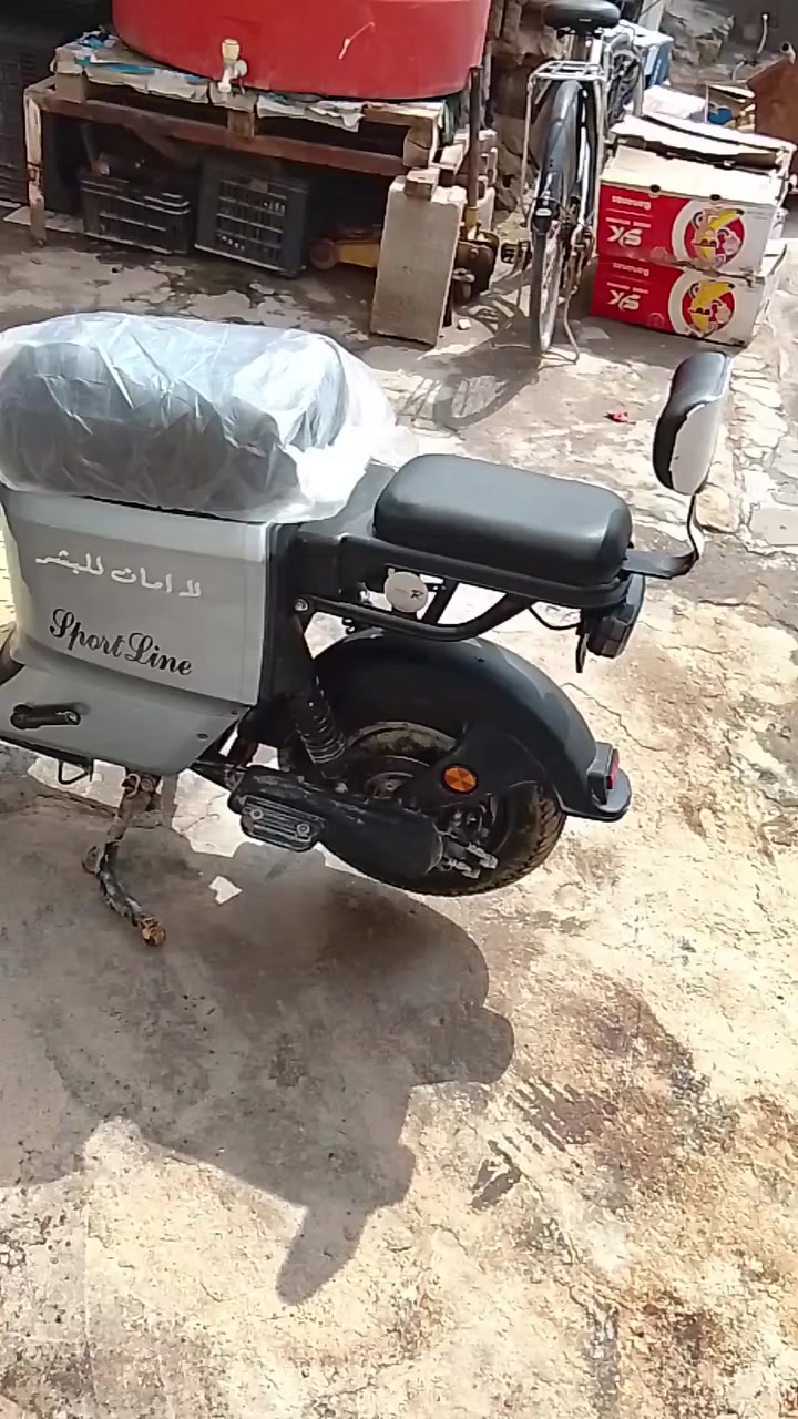 اسلم عليكم درجه جديده موديل 2026 مع عرفه بهن  شنو نوعه شغله بس عتقد بطره هبطه سعره 325وبيه مجل قليل مكني قرب محكمت العزيزه  رقمي ***********
