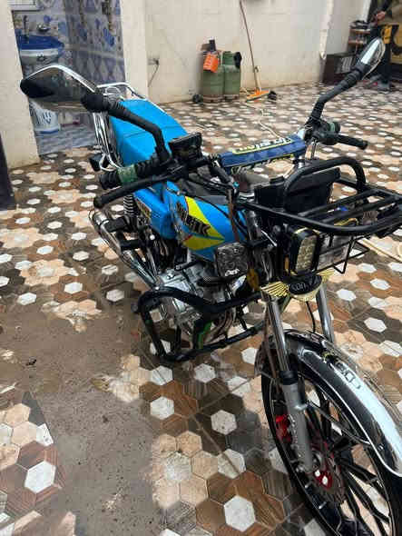 موطور موديل 24 محرك 200 اخو جديد مال جناي نظيف احلئ من صور ماناقصه كلشي شغل تمشي محرك شرط كهربائياته شرط السعر 675 قفل قفل مكاني تكريت القادسيه رقمي ***********
