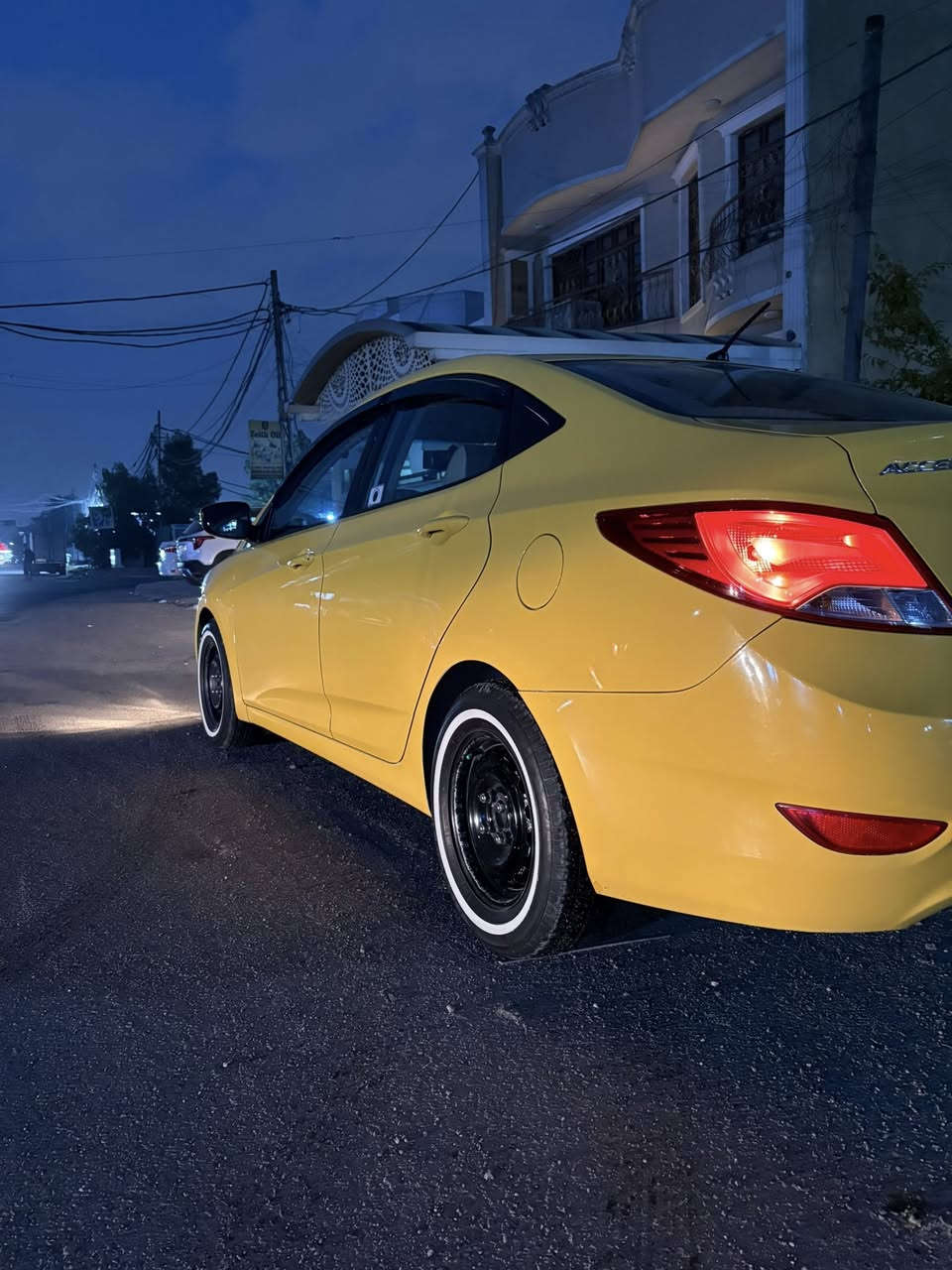 السلام عليكم
سياره اكسنت 2016للبيع رقم بغداد السياره نظيفه تدفئه تبريد فول خليجي محرك 1600السعر 105 العنوان بغداد الدوره 
***********
