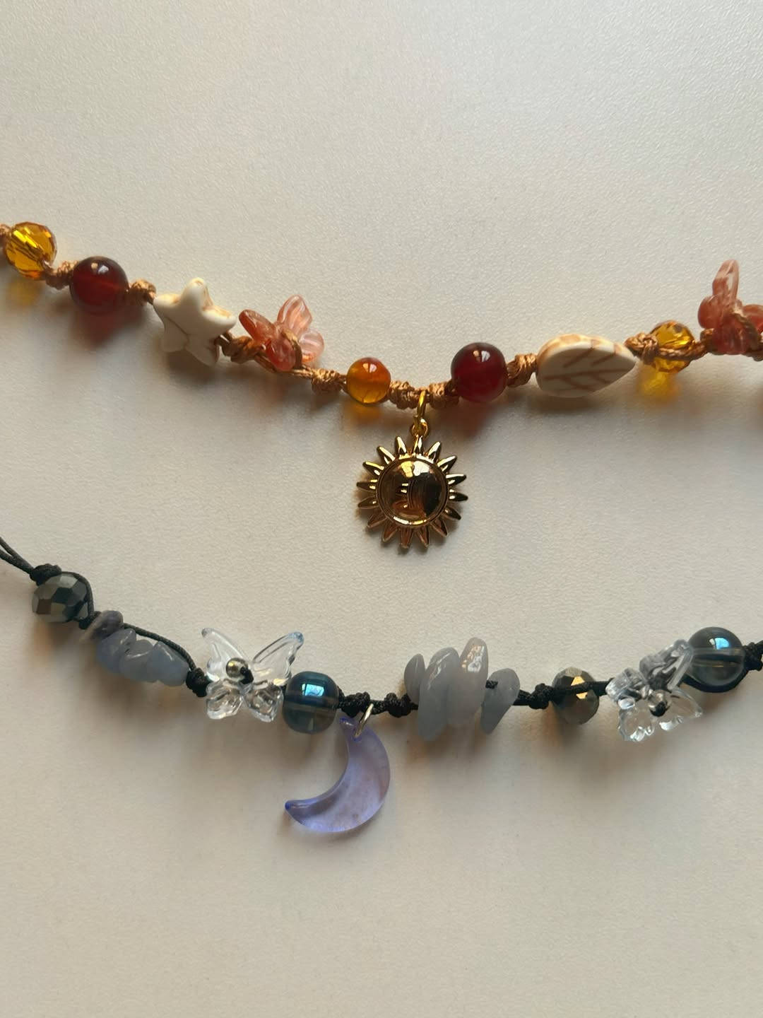 Moon and sun handmade matching bracelets 🌜🌞 
اساور تطقيم شمس وقمر مصنوعين يدويا🌙✨ 
ممكن التعديل عليهم حسب ذوق الزبون🤍
متوفر توصيل لكل محافظات العراق


**إذا كنت صاحب هذا الإعلان وتريد حذفه لأي سبب، رجاءا أرسل رسالة إلى الدعم الفني**
