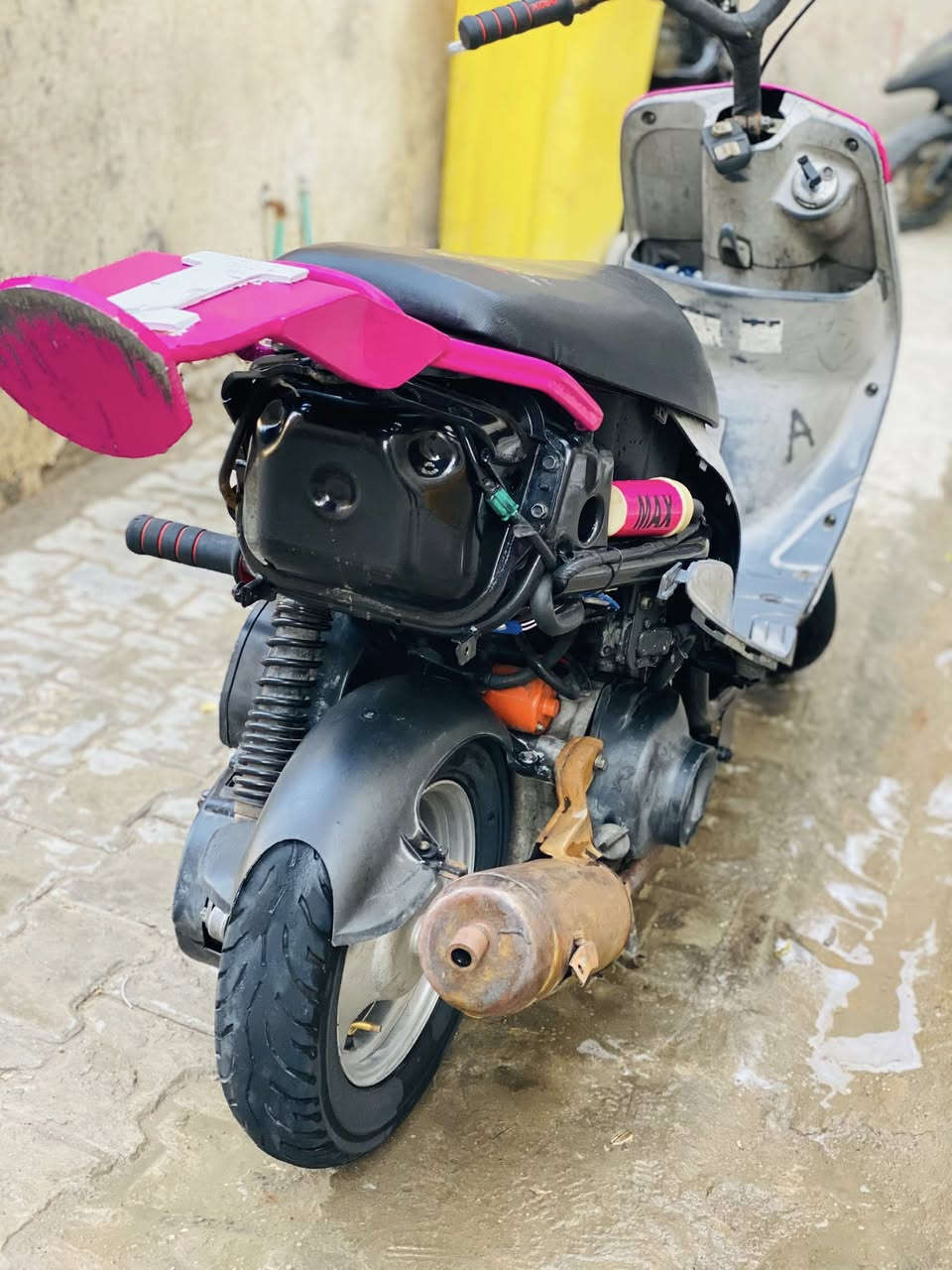 ماكس قجمه بوشه٥٥ شلعه ومعدل مكينه مابيه صوت خرسه غراضها موجوده كفرات عينه ولايت مكاني بصره جزائر
***********
