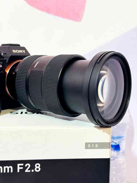 عدسه سوني 24.70 فتحه 2.8 A.art
استخدام جداً قليل ونضيف شرط زلغ أو شخطه ع الغطاء أو العدسه مابيها مكفوله كلها مع كامل ملحقاتهاا
كتلوك واللايلون والحقيبه مال العدسه 
بسعر 950 توصيل لكافه محافظات العراق 
***********
