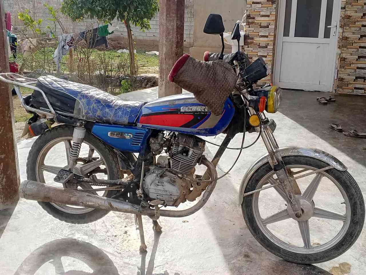 السلام عليكم ماطور للبيع كلو شغال كهرباء اوياله عدله السعر 250 اوبي مجال ملاحضه بي سبرنك الهندر مكسوره فقط الشراي الخاص مفتوح


**إذا كنت صاحب هذا الإعلان وتريد حذفه لأي سبب، رجاءا أرسل رسالة إلى الدعم الفني**