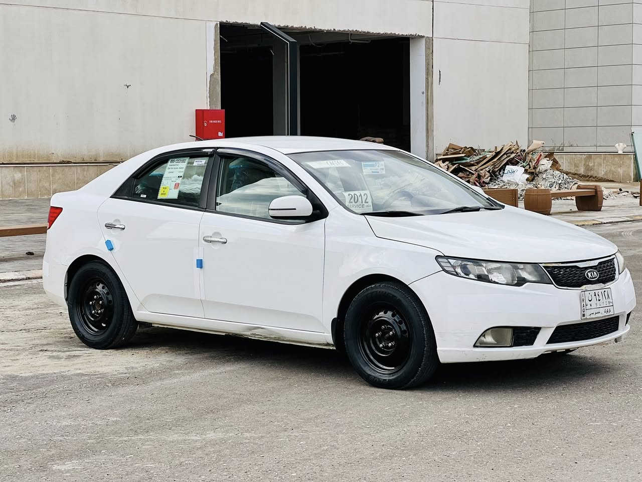 السلام عليكم ًً ًً.  _________
كيه سيراتو موديل 2012
بسعر مناسب جدآ 103 
بيع فقط بدون وعده وقسط 
كير 6نمر  اتوماتيك و عادي المرغوب 
مكينه 1600 
رقم كركوك مشروع وطني   
سنويه 28 بطاقه بانزين موجود 
كير محرك شرط شرط لاصرف لابخار ولاصوت 
كير محرك شرط مامفتوحات 
صدر امامي خلفي جددديد جديد 
تبريد ثلج 
تدفئه نار 
شاشه كامره 
تحكمات بيانو
حساسات خلفي 
اشاير مري 
4دسك
مري شفط 
تحكم ستيرن 
تحكم مري 
شفتات كير كلها شرط شركه 
راديتر جديد باتري جديد 
 ًًسياره اقتصاديه بل بانزين كلش 
تخم تاير جديد +ويل جديد تخم كامل 
بدون الف دينار مصرف 
سياره بيها فقط بنيد مبدل ااباقي شرط قطره صبغ ماكو مكفوله
مكاني صلاح الدين تكريت 
***********
