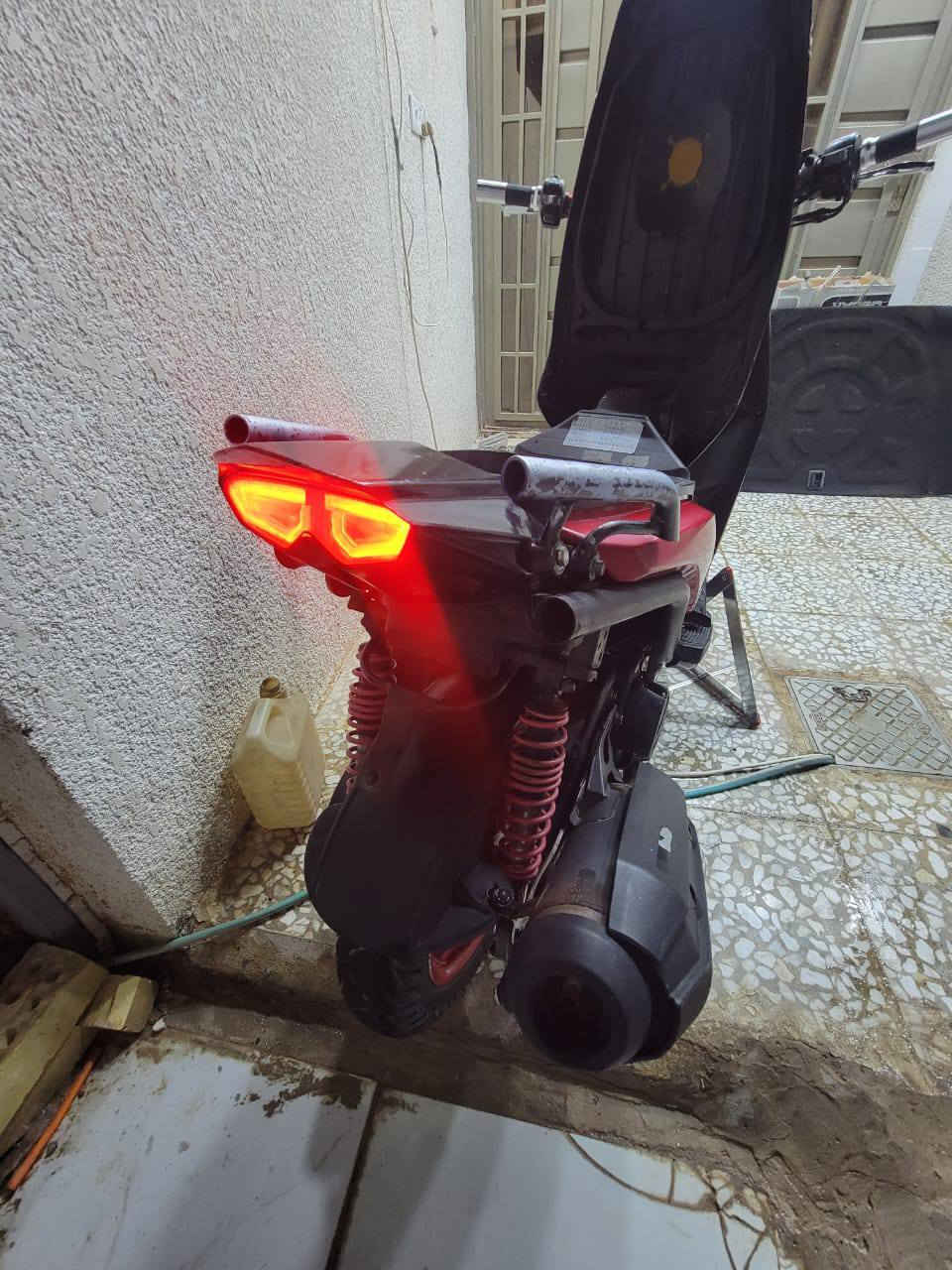 سـكنس جبـلي للبيع. دراجه ختم واحد كله مكينه مكفوولةة بيه بك لايتr6 وبيه كلج خلفي رياضي وقايش RGS وخرز RGS يعني دراجه(طياره)  وبيه سترين رياضي يدات بريك KOSO وبيه سسـتم سماعات اصلي شغال دراجه حيل نضيفه كفـرات بلاد ختم واحــد ويه المكينه دراجه تتعب تكول نضيفه وعليه نصبه تخبل سعــر  واحد و وميه. 1100 مكانـي بغداد الحسيـنيـه مال راشديه شراي اتصل او تفضل خاص  هــ***********
