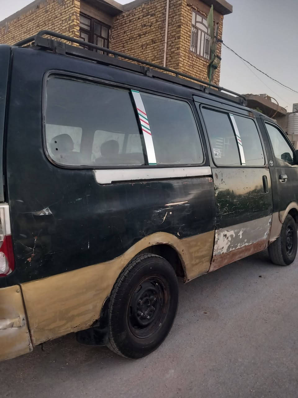 للبيع كيا بريجو باص موديل ٩٧ رقم بغداد الماني مكينه وكير وكسن جدد شواصيهه نضيفه حداديه باور كله جديد كهربائيات شغال داخلهه جديد بيهه وكاله عامه تريد تحويل تريد وكاله السعر ٢٥ وبيهه مجال مكاني بابل رقم ***********

