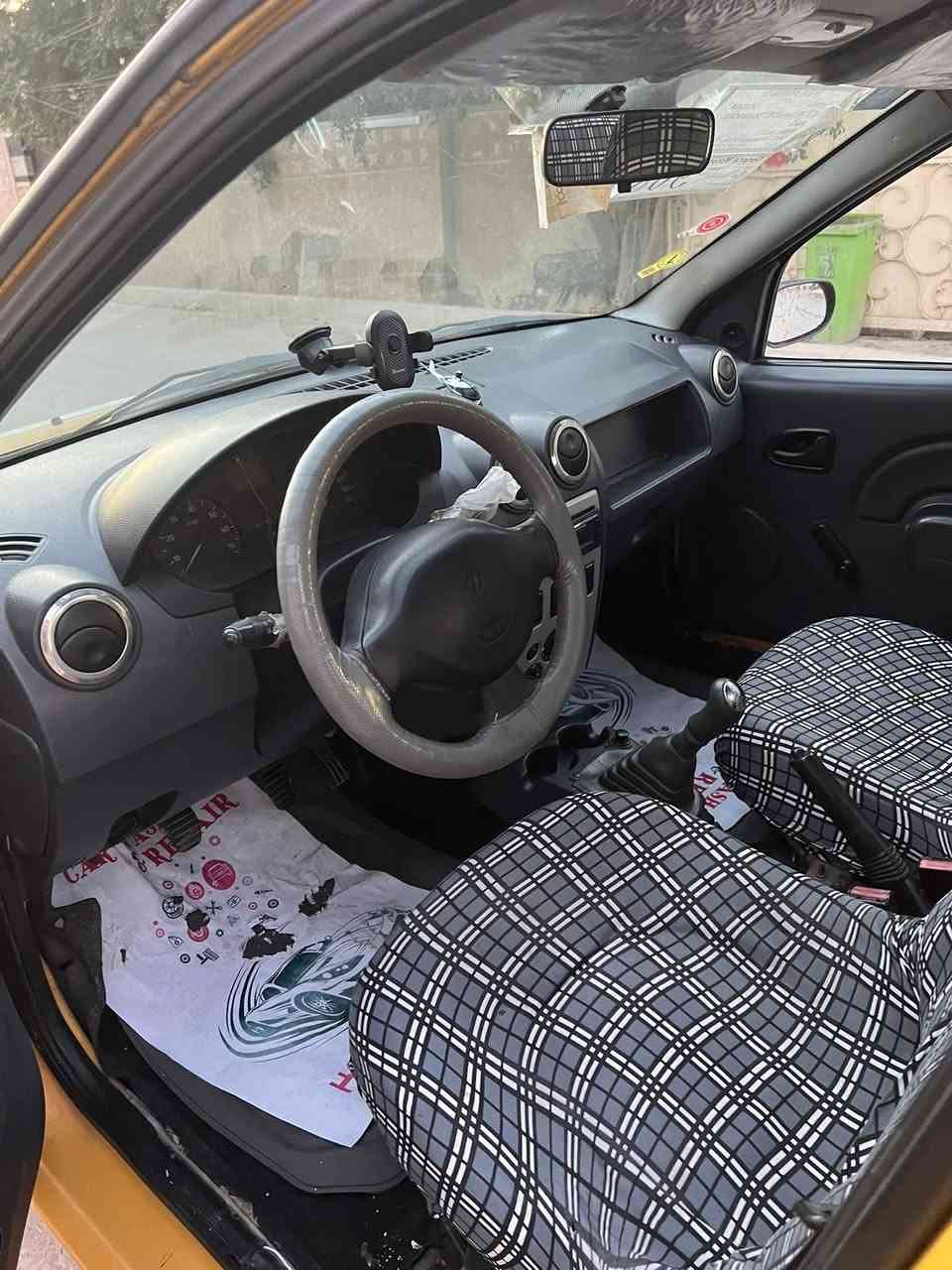 سلام عليكم رينولوكان 2009سيارة خيرمن الله مكينه وكيرشرط لوك شرط تبديل حاوية ترايك وين ميعجبك تخم تايرسيارة خيرمن الله نقصهة بس قمبريسر تبريد السنوية صاقطه صالهة سنتين شرط التحويل ثاني يوم كلشي موجود بلسوك العنوان بغداد حي اورسبع قصور ألسعر٣٣ وبيهة مجال حك الجيه ألاتصال (***********)
