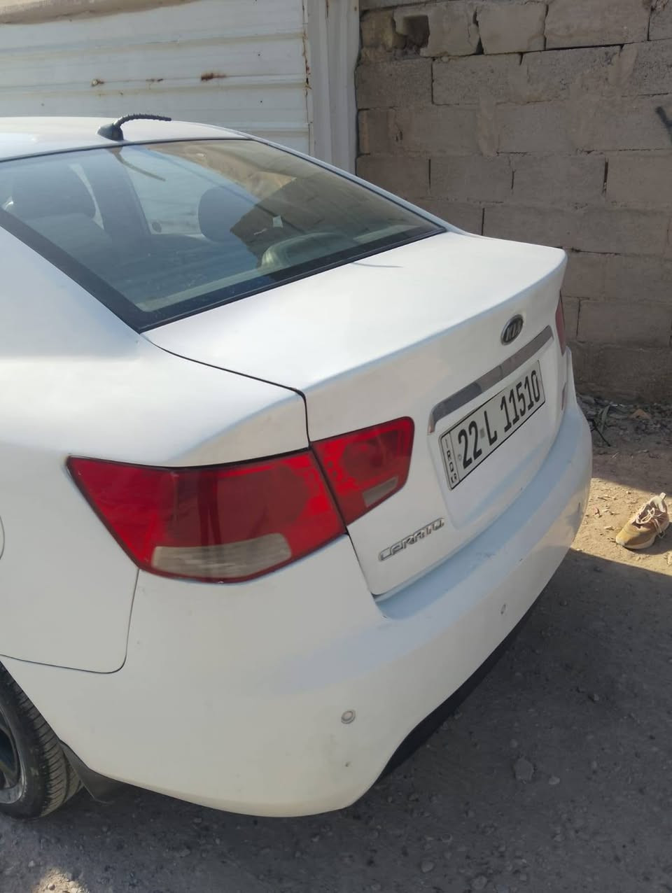 السلام عليكم كيا سيراتو موديل ١١ سياره مال بيت من البيت لل عياده استخدام شخصي مكينه حلوه بس بيه راجز واحد كير صدر تبريد ثلج خير من الله تايرت باتري شاشه تحكمات سياره حلو ومناسبه اتريد وكاله اتريد تحويل ارقاج جدد انكليزيه  مكان السياره اليرموك  *********** اخوان مكلف بل نشرالانتصال بل رقم المذكور رجان بغداد, العراق
