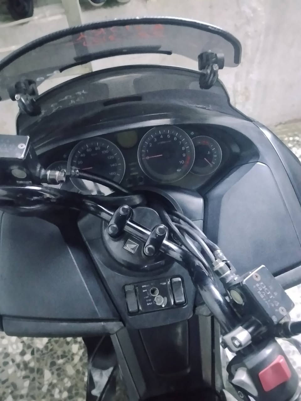 السلام عليكم اخوان دراجه 0 12 للبيع كفاله عامه محرك برغم مفتوح بيه دراجه ماشيه 60,000 الف كفرات بلاديه دراجه خير من الله مكاني مدينه الصدر سعر 11ورقه ***********
