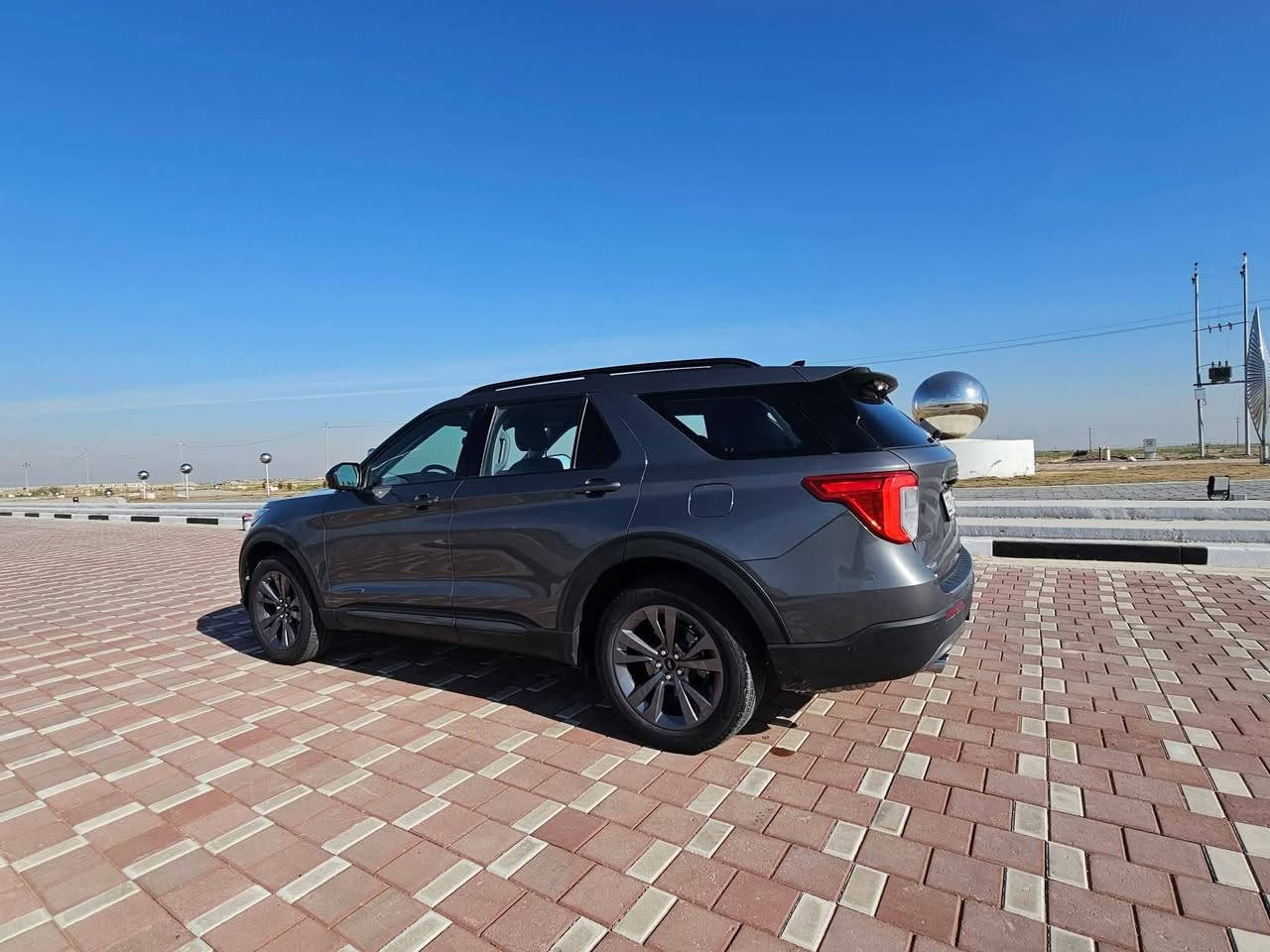 معرض ⚜️PLATINUM⚜️ لتجارة السيارات
سامراء⚜️شارع كراج بغداد⚜️ قرب فلكة العلوة 

***********
***********
FORD EXPLORER XLT 2022
💠 الفئة XLT 

💠 الموديل 2022

💠 اللون / نفطي

💠 عداد المسافات 37000mile

💠 حجم المحرك 4 سلندر توربو
 
💠 القدرة الحصانية 300HP 🐎🐎🐎

💠 اللوحات / 22K 84727

💠 المواصفات 
▪️بصمة 
▪️دخول ذكي 
▪️تشغيل عن بعد 
▪️مثبت سرعة 
▪️قيادة آلية 
▪️تحديد مسار 
▪️رادار جانبي 
▪️رادار امامي 
▪️حساسات خلفية 
▪️كاميرا خلفية 
▪️اوتو ستوب ستارت 
▪️تنبيه سرعة الشارع
▪️فور ويل درايف 
▪️مانع تصادم وتحذير 
▪️كشن كهرباء 8 حركات 
▪️كشن تدفئة 
▪️كشن جلد لونين 
▪️وضعيات قيادة 
▪️اوتو هولد 
▪️نفكيشن 
▪️كشن VIP
▪️صندوق كهرباء 
▪️تحكم ستيرن 
▪️مانع انزلاق 
▪️كشافات ضباب 
▪️اوامر صوتية 
▪️ستيرن تدفئة 
▪️اندرويد اوتو 
▪️كير 10 سرعات 
▪️تبريد 3 قطع 
▪️ويل 20 كروم 
▪️سايد بريك بصمة 
▪️هوك سحب 

💠 الضرر / تعديل بارد بالصندوق فقط 

💠  رقم الشاصي/  1FMSK8DH7NGA18877

💠لمعرفة السعر اكتب تم يوصلك الرد
