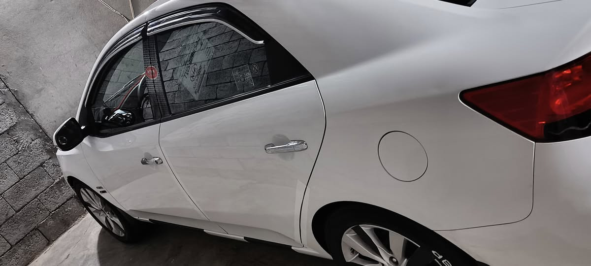 سيارة كيه سيراتو موديل 2012فول عدة بصمة تشغيل عن بعد  رقم صلاح الدين دولي اني الشرعي كلين السعر 116بيها مجال رقمي ***********
