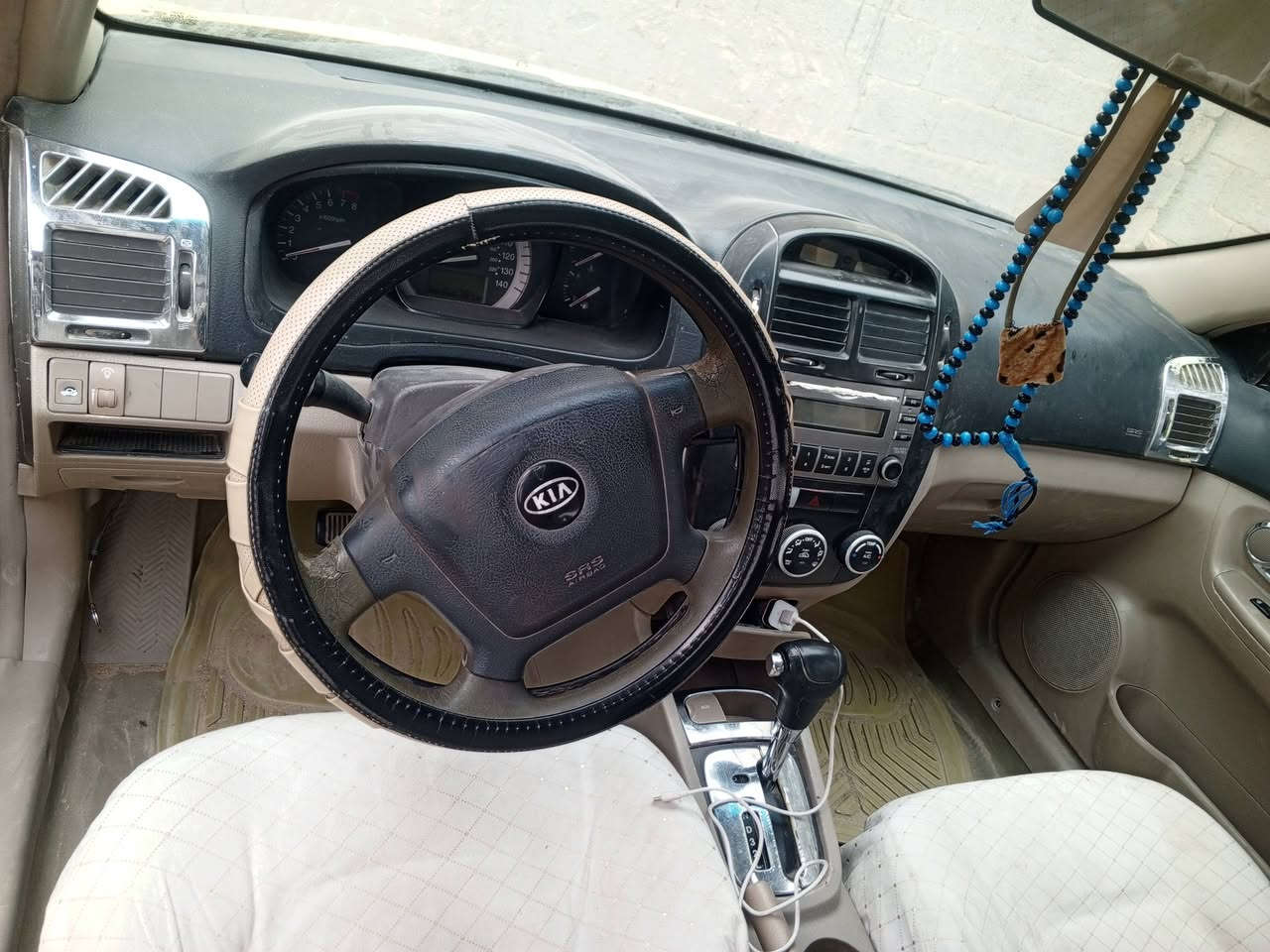 السلام عليكم سبكترا 2007بيها جاملغ أمامي رقم كربلاء مميز كير محرك مكفول تحويل مباشر جاهزه الف متصرف عليها نقصها بس تبريد مال شغل تخم تأير كهربائيات شغال كلها مكاني كربلاء ***********سعرها 73
