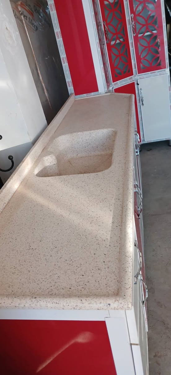 كاونتر مستخدم اخو الجديد ٣ قطع زاويه + ملحق عامودي جام + سنك مترين ونص مرمر اصلي / العنوان بيجي شارع المصرف مقابل مدرسة الفضيله للبنات للاستفسار  /*********** /***********
