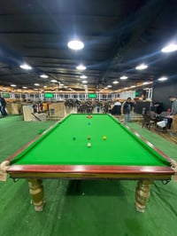 سنوكر للبيع نوع ويركا ٢ مكفول من التبديل (بلادي) نظيف جدا /طوبات نظيفه...