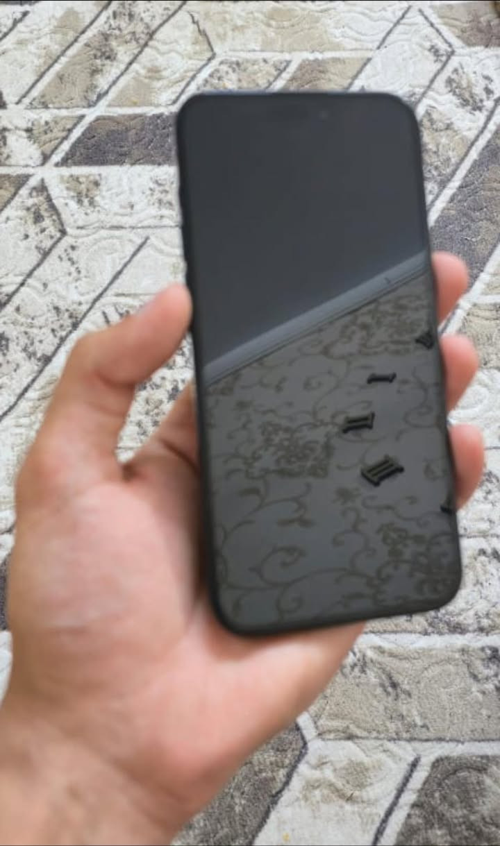 ايفون 15 برو ماكس 
نيلي 
بطاريه 89 
مامبدل بيه اي قطعه 
ملحقاته موجوده
جهاز نظيف كلش مابيه عيب 
السعر : مليون و25 
***********
