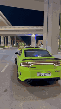 سلام عليكم 
للـــبيع 
نـــوع السيــــارة : دوج _ جارجر _RT
المـــــــوديــــــل : 2023 .
لـون الســـــــيارة : تفاحي 🍏 . 
ألمسافة ألمقطوعة : 26 الف. 
عدد الاسطوانات : 8 سلندر . 
حجـــم المحــرك : 5700 CC
ألــــــــــــــــــوارد : أمريكي تبديل جاملغ اصلي وصور الحادث مرفقه. 
رقــــم اللوحـــــة : بغداد بأسمي. 
المـــــــــقاعــــد : جلد شامو
فئـــــة الســـيارة :MAX  RT
ألمواصفــــــــات :معروفة مواصفات الماكس كشنات تدفئة تبريد مري قلاب وي البك رادار جانبي بلمري وامامي اسفل الدعامية ويل 20  كشنات خزن ميموري هواي مواصفات 
الملاحظـــــــات :  ، السيارة جاهزة بحالة جيدة  جدآ 
ألســــــــعـــــــر :330 . 
للأتصـــــــــــــال : _ ***********
والرزق ع الله ☺️
