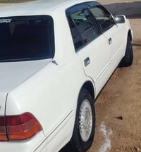 راس الثور للبيع يسره بلاد الون ابيض  موديل 1998بسمي مكفوله گص ونقل جثه...