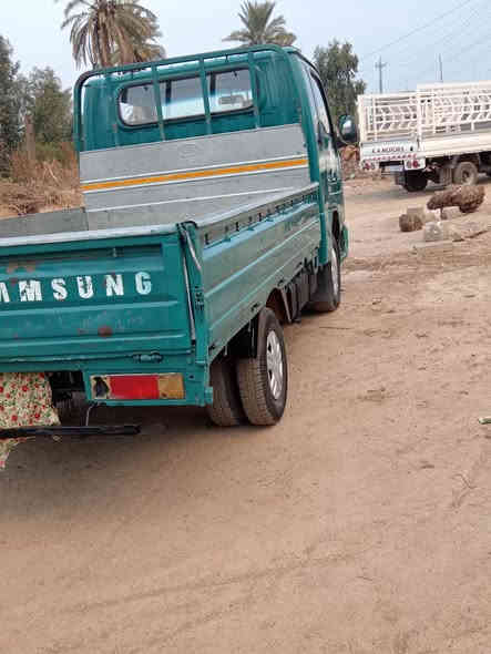 سلام عليكم سومسوك لبيع موديل 2000 رغم ألماني سنويه مو صاقطه السياره بلادي مثل ما ضحه  بل صوره
سعره 55 بيه مجال حك الجيه مكان صلاح الدين ضلوعيه.... (***********)
