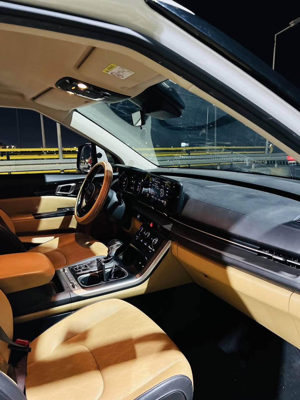 السلام عليكم اخواني 

🚗 كيا سيدونا للبيع 🚗

✅ الموديل: 2023
✅ وارد كوري
✅ فول مواصفات عدا الفتحة
✅ رقم بغداد
✅ السيارة باسمي

📌 الملاحظات:
باب السائق رش، والباب الخلفي جهة السائق رش فقط، بدون أي ضرر أو ضربة.
موقع السيارة كوت مركز مدينه 
💰 السعر: 280
🔄 بيع أو مراوس

📞 للتواصل:
***********
