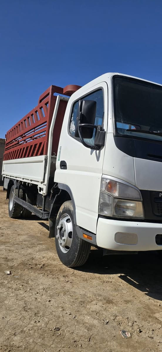 السلام عليكم 
كنتر للبيع 2011 كفاله عامه رقم بابل 
للاستفسار ***********
