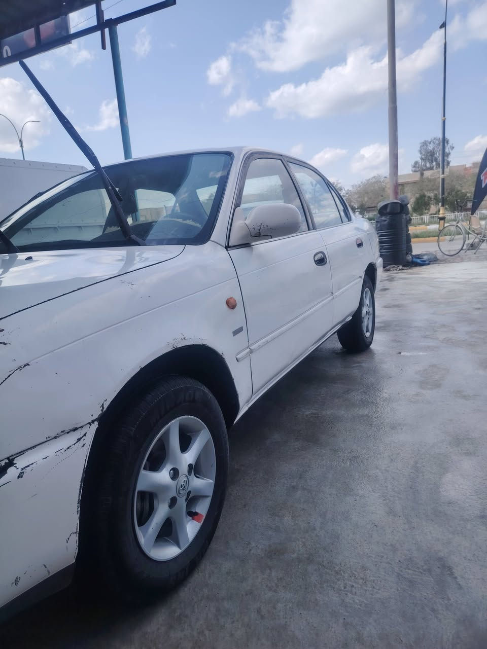 كورلا موديل 1994سياره بلاديه لا صبغ ولا تبديل اي قطعة بيهة  محرك 1600 كير دنفش الكبير تحوير أماراتي كهربائيات سياره كلهة بلاد فان تبريد بلادي سيارة جاهزة من كل نواحي صدر أمامي مع المشط صدر خلفي تخم نوزل تخم واير بلك مع بلكات  تبديل دهن الكير مع الفلتر تغليف ارضيه جديدة مع تغليف الكشنات  تغليف البوب 4 ماطورات كهرباء جديده مع دكم تبريد ضعف كمبريسر رقم بغداد الحد 28 السعر (57) وبيهة مجال العنوان ديالى المقداديه شهربان ***********
