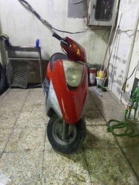 بربز كابريتر دراجه نضيفه وخير من الله ناقصها بس راجز مال سلف دراجه كام...