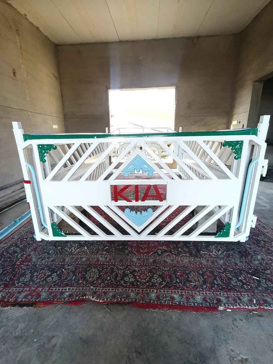 جەمجەی کیای ٢٧٠٠ لە بۆ ٣٠٠٠ دەبی واتا سێ هەزاری دەسکردی قەرەمان حەدادە سبوخی تازە بی شکانو خایس مشتەریت نامە بنیرە یا تەلەفۆن بکە شوێن هەولیر ***********
