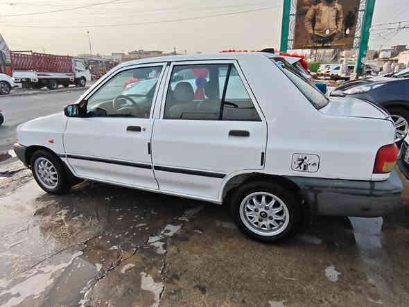 السلام عليكم سايبه للبيع موديل 2018 ماشيه 66الف مكفوله على وضع الشركه تخم تاير صدر جديد باتري جديد بيها بارد بلباب الخلفي سعر 55 وبيها مجال بسيط العنوان البلديات رقم الهاتف ***********ملاحض حساسات خلفيه كامرا خلفيه طلقه بل قماره
