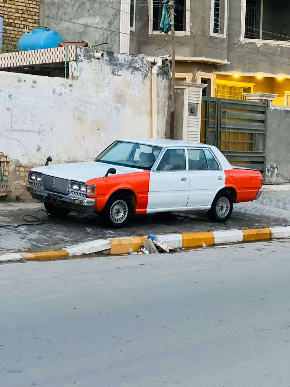 السلام عليكم
للبيع كراون 81 سياره جاهزه كير ومكينه ثري واي سياره  تعمير جديد صبغ وحداديه رقم ديالى صدامي مداور ثاني يوم السعر.  13 وبيه مجال بسيط للاستفسار   ***********
