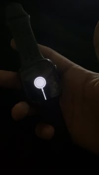 ابل وتش نايك 44m سريس 4 وكعت ونكسرت الجامه الفوك قيم واخذ 07838331636