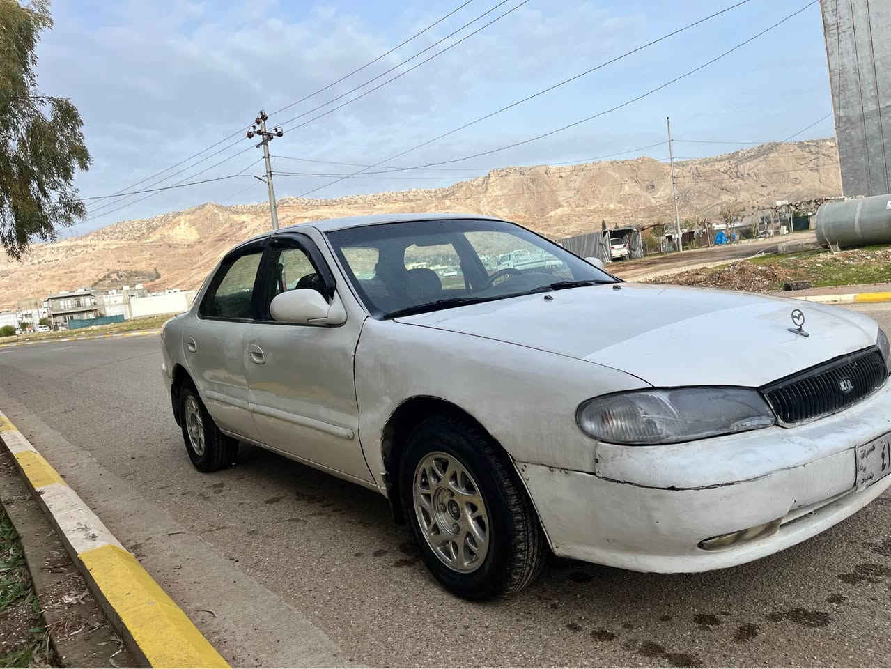 کیا کریدۆس 
ئارمی سلێمانی 
مۆدێل ١٩٩٨ 
مەکینە مەرغوب 
مەکینە سوور
گێر تۆماتیک 
تەبریت سارد و گەرم 
تایەی تازە
زۆر نەرم و بێ تەقە و رەقەیە 
ماڵی دۆستە 
سعری 
٢٦ گەڵا و کەمێ مەجال 
ژمارەی خاوەنەکەی
0776 153 10 83 Singapore
