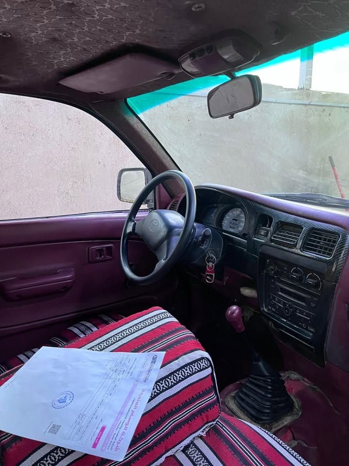 بيكب هايلوكس جمره ١٩٩٨مكينه مبدلة طابوكه  وهسه بيها صوت كير نضيف خمسه جنكال البدي الطويل دواخل ماروني شاصيها نضيف اصوليات مكفوله السياره باسمي مداور ثاني يوم سياره جاهزه تايرات حداديه بالجيس سعرها 48 وبيها مجال مكان ابو الخصيب 
***********
