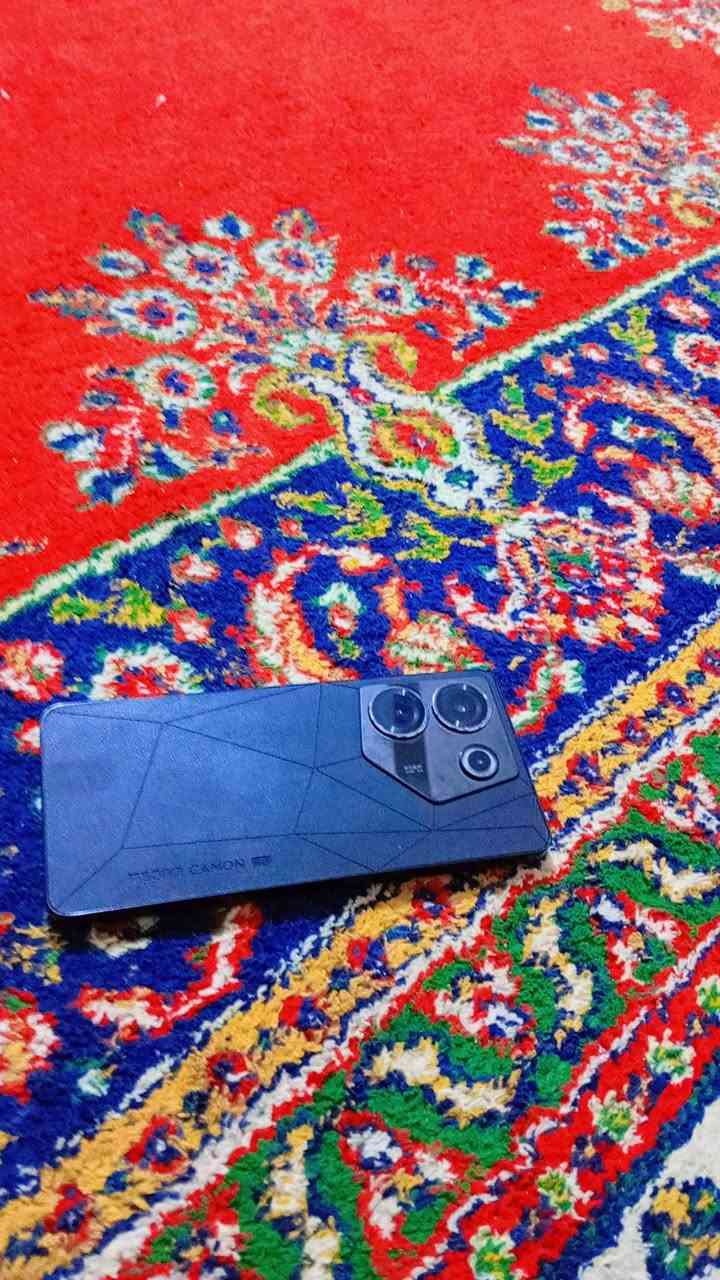 سلام عليكم تكنو 20 برو 5 جي للبيع او مراوس ايباد 9 السعر 200 او بي مجال الرقم ***********
