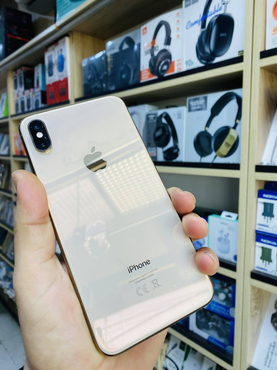 📱 يتوفر جهاز  أيفون اكس ماكس
🔹 الذاكرة: 64 G
🔹 البطارية :78 
🔹 الحالة: مبدل شاشة (3 خيارات )
🔹 الملاحظة: بدون فيس ايدي
💰 السعر:  165 الف 

📍 الموقع:
مكتب الشمس للموبايل
مفرك السدة / عمارة الفراشة
مجاور قاسم الريماس للنراكيل

✨ تابع ستوري الصفحة يومياً — تتوفر أجهزة مستخدمة باستمرار


**إذا كنت صاحب هذا الإعلان وتريد حذفه لأي سبب، رجاءا أرسل رسالة إلى الدعم الفني**