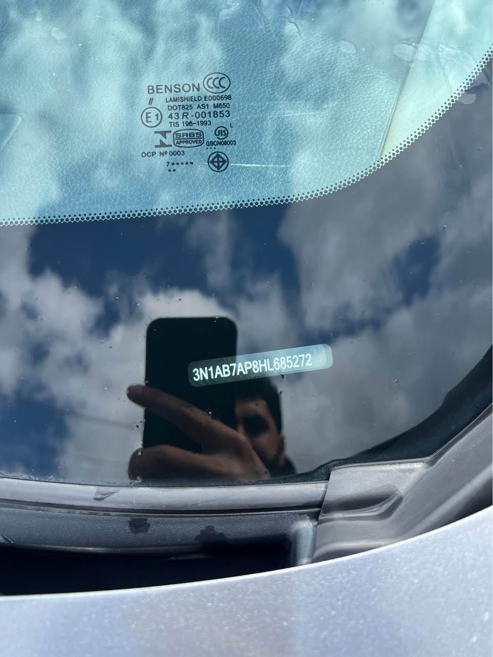 نيسان سينترا 2017 sv 
ره قم و سه نه وي نوئ 
ته نيا يئك پارجه بوياغه 
هه مو گياني به شه رته 
تحويل و وه كاله 
داخلي نيه 
150km رويشتوه 
شوين (ئاكرئ) ***********
سعر ، 106$ اكر, نينوى
